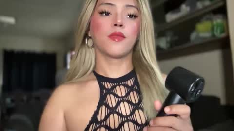 Miss Cali online show from 28, 11, 2025