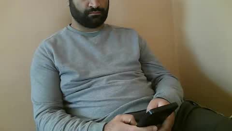 Bi BearXXX online show from 7, 11, 2025