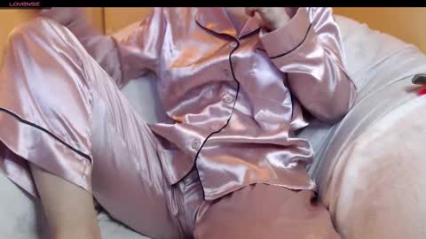 Snapshot of yzza_suave chatting on 11, 3, 2025 yzza_suave online show from 11, 3, 2025