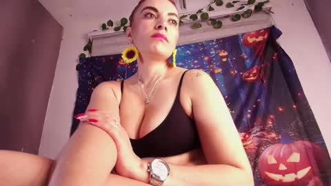 Snapshot of z_zoe_ chatting on 19, 10, 2025 Zoe  online show from 19, 10, 2025