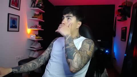 Snapshot of zac_muller1 chatting on 16, 10, 2025 zac_muller1 online show from 16, 10, 2025