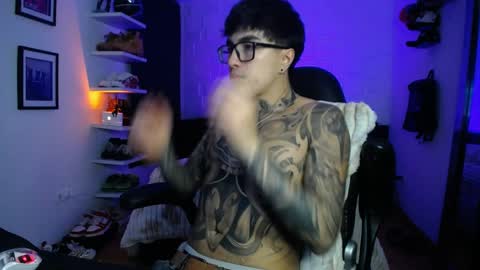 Snapshot of zac_muller1 chatting on 9, 4, 2026 zac_muller1 online show from 9, 4, 2026