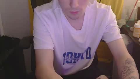 Snapshot of zachmcw25 chatting on 17, 5, 2026 zachmcw25 online show from 17, 5, 2026
