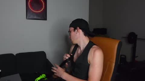 Snapshot of zack_huddle chatting on 25, 6, 2026 ZACK HUDDLE online show from 25, 6, 2026