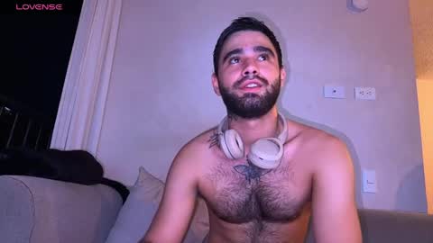 zack_sullivan22 online show from 15, 5, 2026