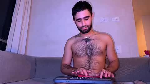 zack_sullivan22 online show from 18, 5, 2026