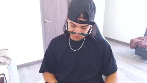 Snapshot of zackss_player chatting on 7, 10, 2025 zackss_player online show from 7, 10, 2025