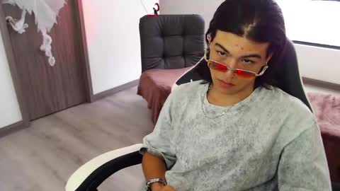 Snapshot of zackss_player chatting on 9, 10, 2025 zackss_player online show from 9, 10, 2025