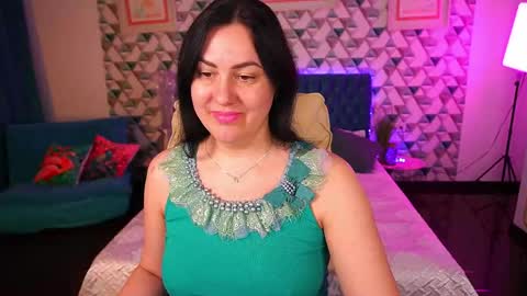 Snapshot of zafiramoonn chatting on 16, 4, 2026 Zafiramoonn online show from 16, 4, 2026