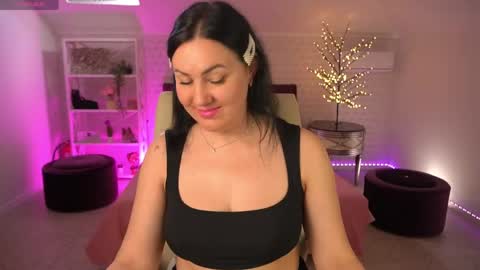Snapshot of zafiramoonn chatting on 17, 4, 2026 Zafiramoonn online show from 17, 4, 2026