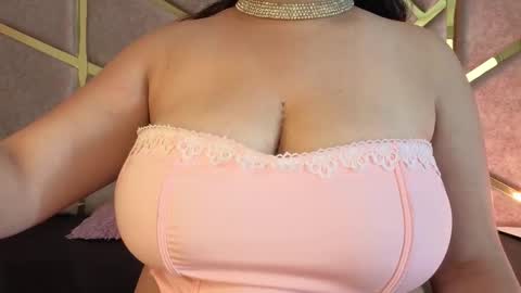 Snapshot of zafiro_claire chatting on 7, 2, 2026 Claire online show from 7, 2, 2026