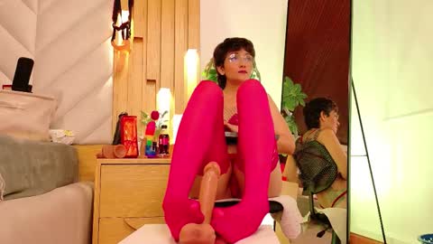 Karina  online show from 13, 9, 2025