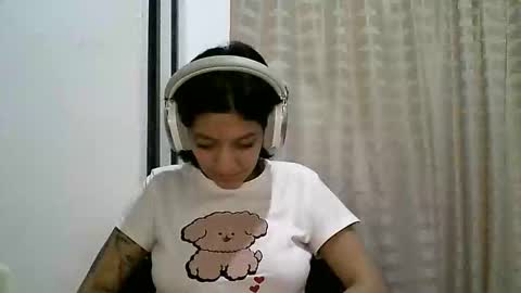 Snapshot of zafiro_rubi chatting on 30, 4, 2026 Zafiro online show from 30, 4, 2026