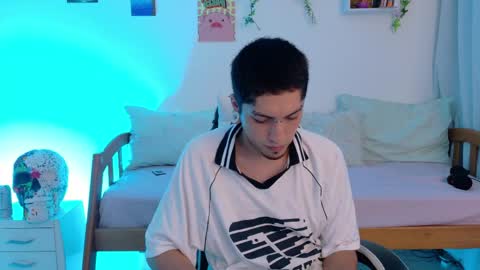 Snapshot of zahir_raw chatting on 26, 4, 2026 Zahir Raw online show from 26, 4, 2026