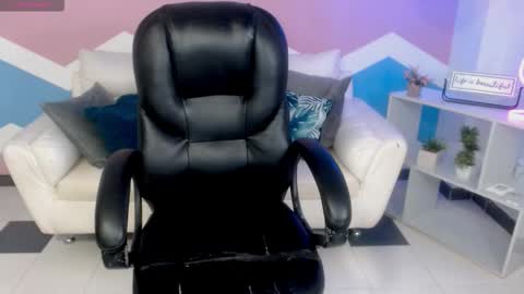 Zahira  online show from 15, 12, 2025