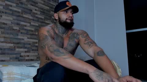 INSTAGRAM yormanfit7 online show from 14, 2, 2025