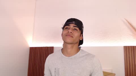 Zander online show from 5, 12, 2024