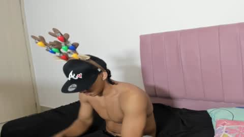 Snapshot of zanxley_ chatting on 9, 12, 2024 zanxley_ online show from 9, 12, 2024