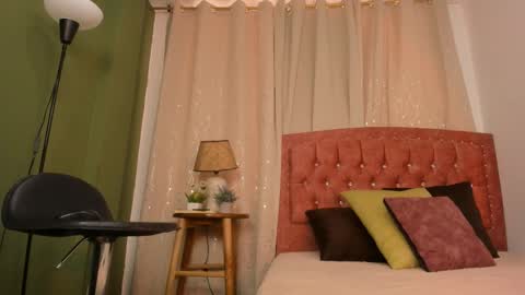 Snapshot of zaradulce chatting on 11, 11, 2025 Zara . online show from 11, 11, 2025