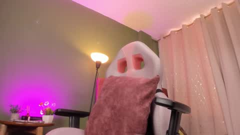 Snapshot of zaradulce chatting on 1, 12, 2025 Zara . online show from 1, 12, 2025