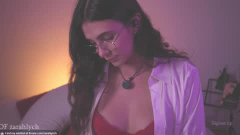 Snapshot of zarahlynch chatting on 28, 9, 2025 Miss Lynch   Next show  2911 online show from 28, 9, 2025