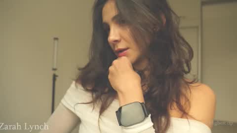 Miss Lynch   Next show  2911 online show from 16, 3, 2026