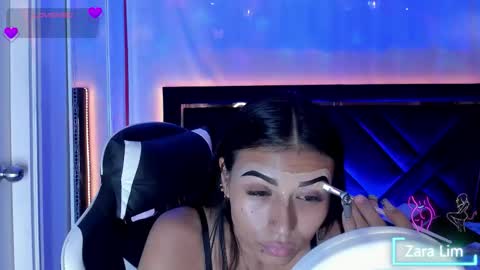 Zara Lim  online show from 30, 11, 2025