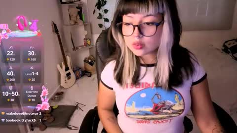 Snapshot of zaramuley chatting on 4, 11, 2025 Zara muley online show from 4, 11, 2025