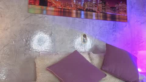 ZaraQuiinn online show from 18, 2, 2026