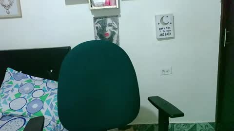 Snapshot of zaray_45bella chatting on 29, 4, 2026 zaray online show from 29, 4, 2026