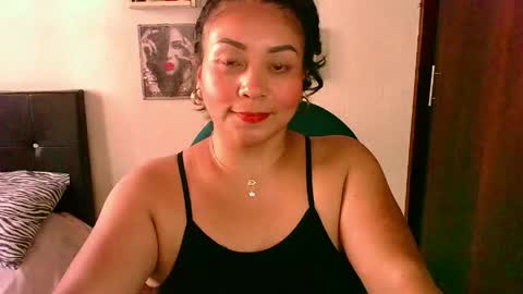Snapshot of zaray_45bella chatting on 9, 5, 2026 zaray online show from 9, 5, 2026