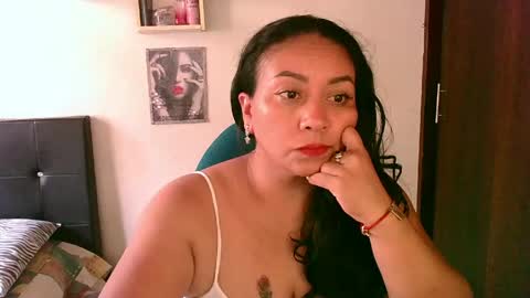 Snapshot of zaray_45bella chatting on 18, 5, 2026 zaray online show from 18, 5, 2026