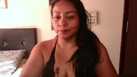 Snapshot of zaray_45bella chatting on 24, 5, 2026 zaray online show from 24, 5, 2026