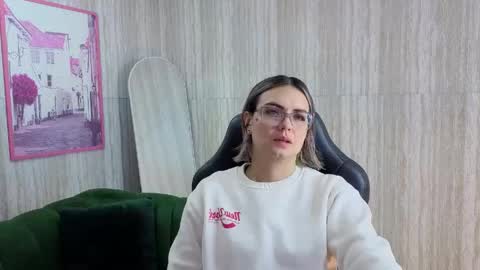 Isabella online show from 1, 5, 2026