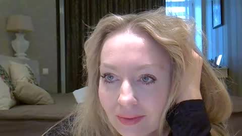 Zarina Swift online show from 4, 2, 2026