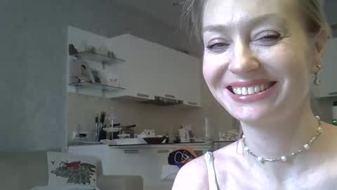 Zarina Swift online show from 9, 5, 2026