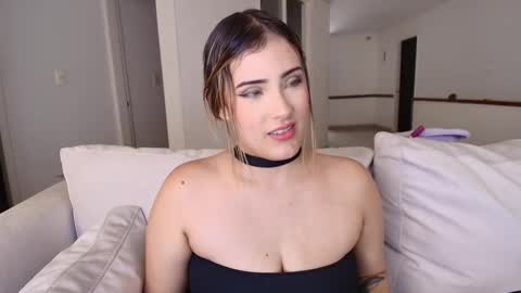 Snapshot of zarirosse chatting on 6, 1, 2026 zarirosse online show from 6, 1, 2026