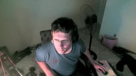 Snapshot of zehdolandia chatting on 22, 12, 2025 pervboy online show from 22, 12, 2025