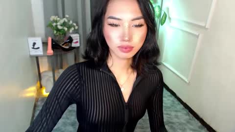 zelainalovetocum online show from 11, 3, 2025