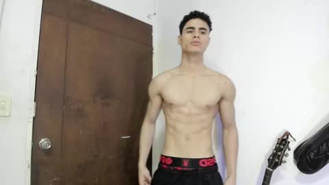 Snapshot of zenhzu chatting on 5, 12, 2024 zenzhu online show from 5, 12, 2024