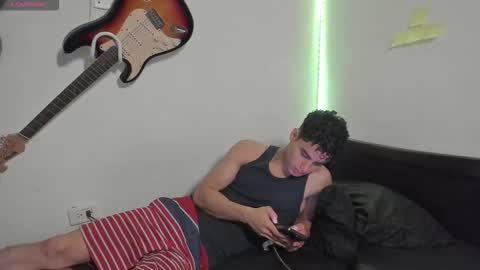 Snapshot of zenhzu chatting on 17, 9, 2025 zenzhu online show from 17, 9, 2025