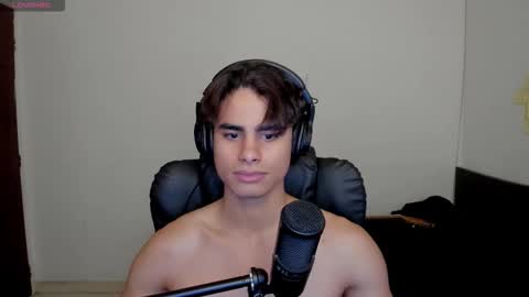 Snapshot of zenhzu chatting on 16, 11, 2025 zenzhu online show from 16, 11, 2025