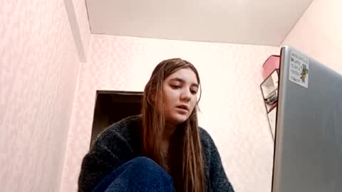 zeniabrossoit online show from 11, 3, 2026