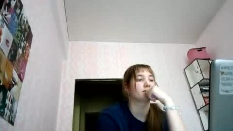 zeniabrossoit online show from 15, 5, 2026