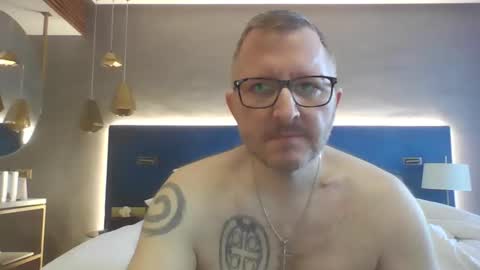 Snapshot of zenlem chatting on 6, 5, 2026 zenlem online show from 6, 5, 2026