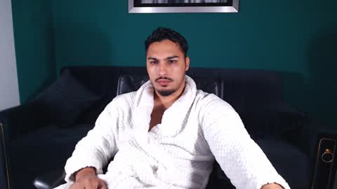Snapshot of zenobaro chatting on 19, 1, 2025 zenobaro online show from 19, 1, 2025