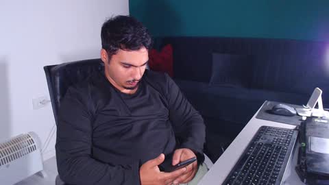 Snapshot of zenobaro chatting on 4, 2, 2025 zenobaro online show from 4, 2, 2025