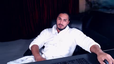 Snapshot of zenobaro chatting on 9, 10, 2025 zenobaro online show from 9, 10, 2025