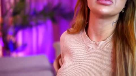 Snapshot of zenydaxbelle chatting on 4, 12, 2025 Zenyda online show from 4, 12, 2025