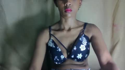 Snapshot of zeolineess chatting on 27, 9, 2025 zeolineess online show from 27, 9, 2025